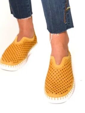 Ilse Jacobsen Tulip Slip-On Shoes Yellow Perforated Comfort Sneakers Size 37